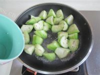 家常菜鸡蛋炒丝瓜做法图解6)