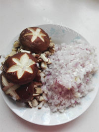 美味卤肉饭做法图解4)