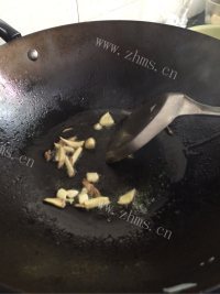 家常酸菜炒鸭胗做法图解5)