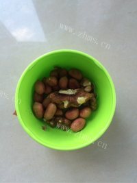 营养花生核桃黑豆浆做法图解3)