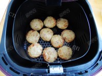 美味的洋葱培根土豆饼做法图解18)