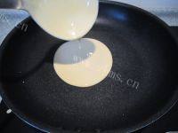 自制小葱鸡蛋煎饼做法图解5)