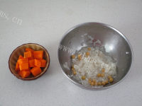 宝宝适合吃的南瓜黄豆大米糊的做法图解二