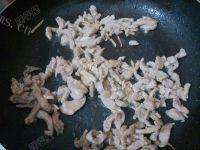 易做的青椒肉丝做法图解6)