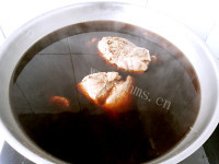 卤香牛肉做法图解6)