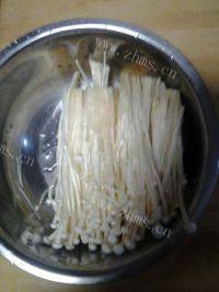 家常干煸金针菇做法图解1)