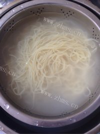 美味的朝鲜冷面做法图解5)