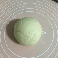 美味的芝心米肠披萨做法图解6)