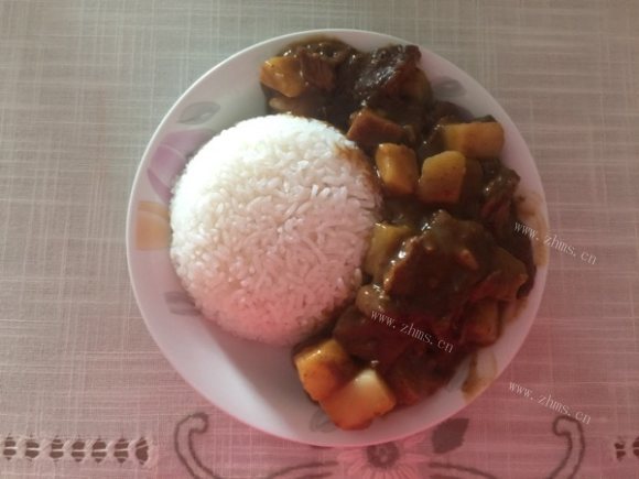 特色美食牛肉咖喱饭