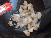 家常菜肉片炒芹菜做法图解6)