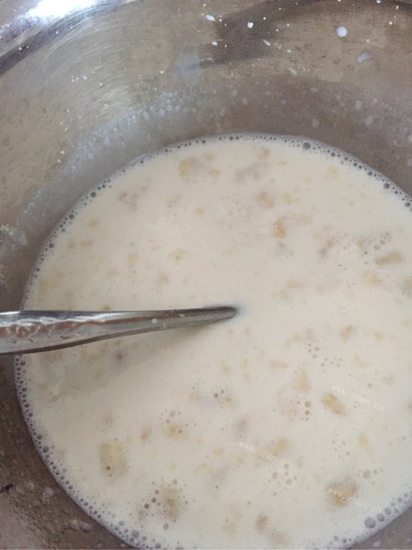 香气浓郁的香蕉牛奶