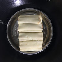 唇齿留香的海鲜百叶包做法图解11)