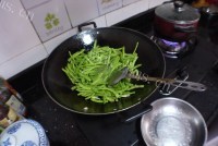 家常菜清炒四季豆做法图解7)