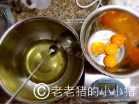 甜甜的奶油焦糖蛋糕卷做法图解1)