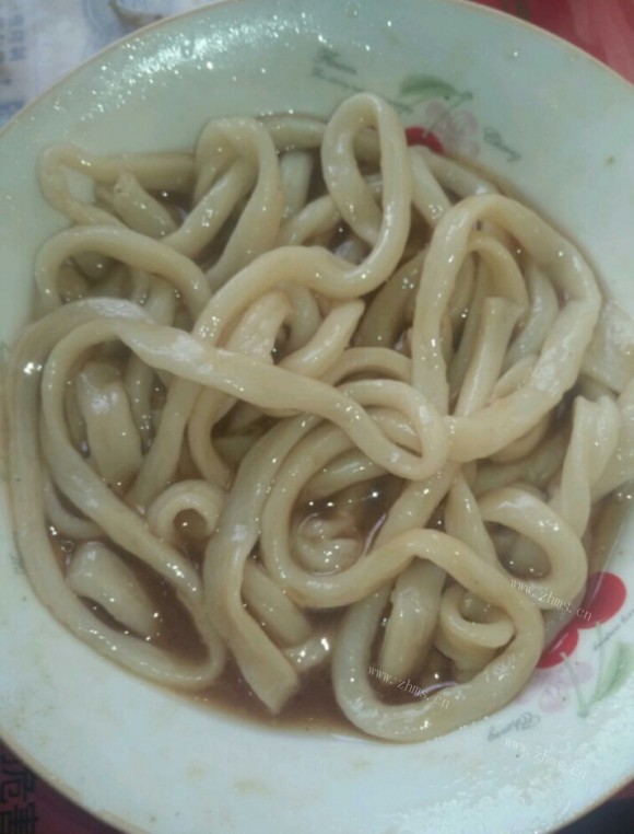 诱人的煮面条