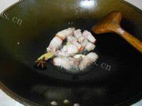 自制猪肉炖土豆做法图解3)