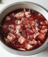 美味的炖牛肉做法图解1)