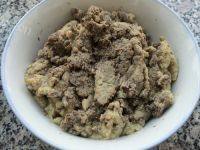 茼蒿炒豆渣做法图解1)