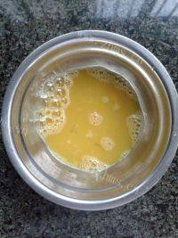 自己做的韭菜火腿鸡蛋饼做法图解4)