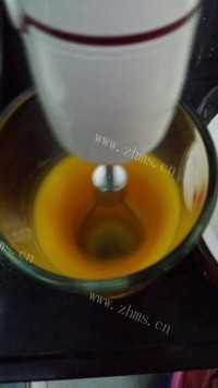 可口的宝宝蛋饺做法图解3)