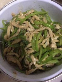 特色美食青椒肉丝做法图解8)