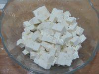 家常菜香椿拌豆腐做法图解4)