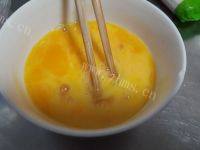 美味的西红柿鸡蛋挂面做法图解2)