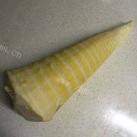 家常菜竹笋烧肉做法图解2)