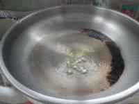 美味的西红柿炒土豆片做法图解5)