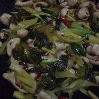 家常菜酸菜炒肥肠