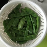 可口的排骨炖豆角做法图解1)