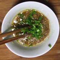 可口的葱油白切鸡做法图解11)