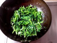家常菜蒜蓉茼蒿做法图解6)