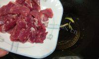 家常菜香干炒肉片做法图解5)