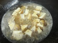 家常肉末煮豆腐做法图解6)