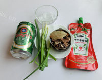 美味的啤酒烧牛肉做法图解2)
