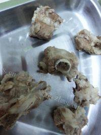 家常菜土豆豆角炖排骨做法图解2)