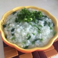 菠菜虾茸粥做法图解8)