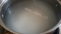 美味的荷叶粥做法图解5)
