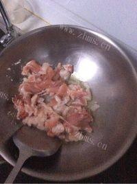 家常青椒炒肉做法图解3)