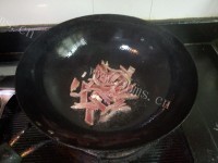 简单金华火腿炒洋葱做法图解4)