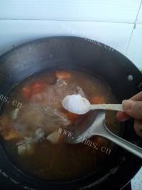 香飘十里的番茄排骨汤做法图解8)