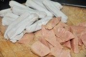 美味的虾饺汤面做法图解2)