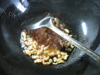 简洁版的肉丝圆白菜炒饭做法图解4)