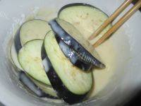 家常菜煎茄片做法图解4)