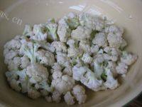 家常菜菜花炒肉做法图解1)