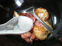 美味可口的鲜虾烧荷叶蛋的做法图解八
