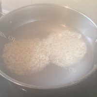 美味的胡萝卜鸡蛋炒面做法图解3)