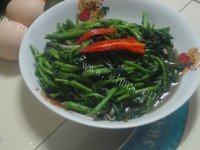 口感丰富的蒜蓉西洋菜