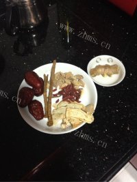 滋补的羊肉当归生姜汤做法图解2)